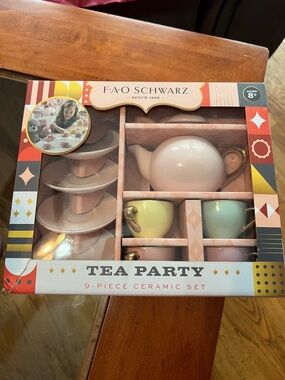 FAO Schwarz Pastel Ceramic Tea Party Set with Gold Accents